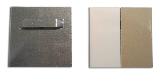 Attache adhésive en métal 4,5 X 4,5 cm charge 1 kg - accrochage dibond /  plexi / alu Artiteq